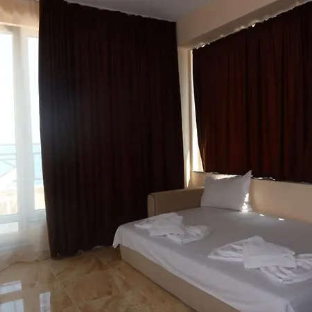 Apartment Goldenseaview Pomorie